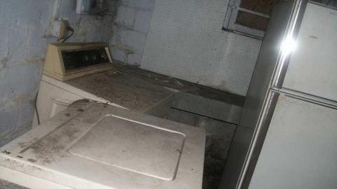 352 house - DSCF3557.jpg