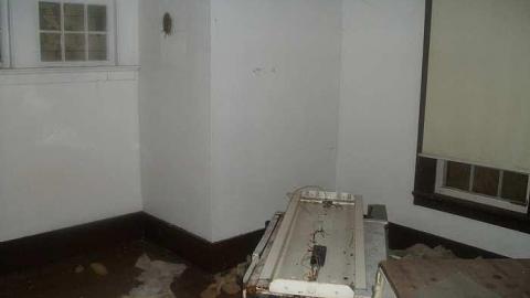 352 house - DSCF3562.jpg