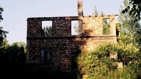 The Castle - 001_0A.jpg