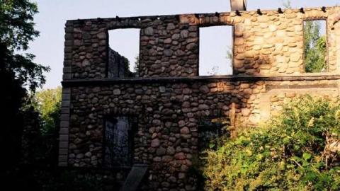 The Castle - 002_1A.jpg