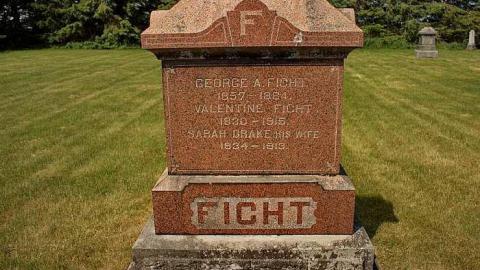  43.065569, -80.642080 West - Oriel-East-Pioneer-Cemetery2.jpg