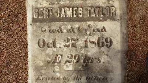  43.065569, -80.642080 West - Oriel-East-Pioneer-Cemetery14.jpg