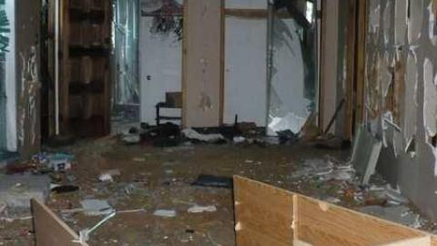 Smashed - Beeton-is-Trashed-Big-Time31.jpg