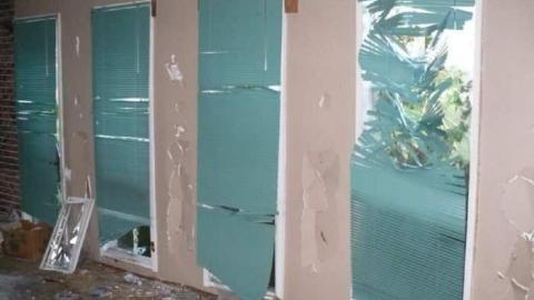 Smashed - Beeton-is-Trashed-Big-Time35.jpg