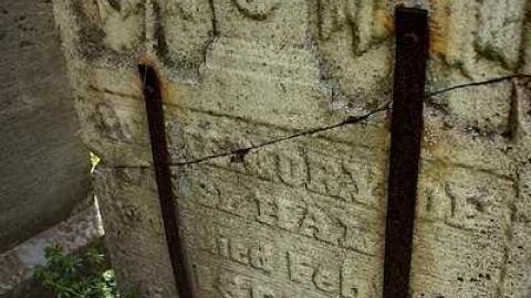 Downtown Cheapside - Cheapside-Baptist-ChurchCemetery27.jpg