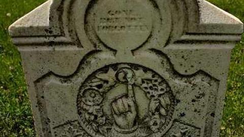 Downtown Cheapside - Cheapside-Baptist-ChurchCemetery30.jpg