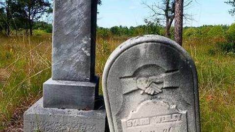 Red Cloud 2 - Red-Cloud-(ghost-town)65.jpg