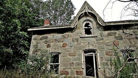 Aug 2016 - Beautiful-Stone-House158.jpg