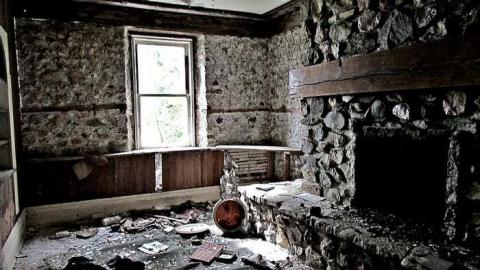 Aug 2016 - Beautiful-Stone-House164.jpg