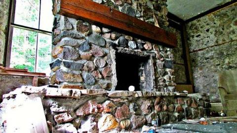 Aug 2016 - Beautiful-Stone-House165.jpg