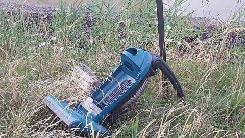 Old Flooded Bungalow - 20160805_203252.jpg