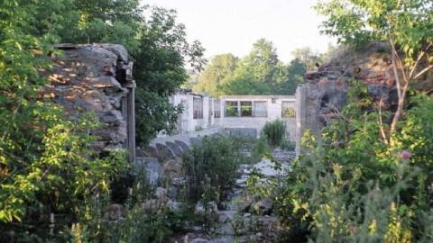 July 2011 - 005_3A.jpg