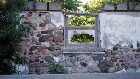 July 2011 - 013_11A.jpg