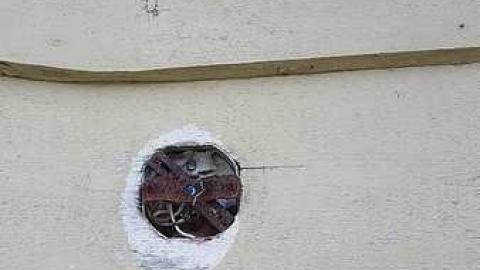 Mapleview Condemned Bungalows - a-20160820_163234.jpg