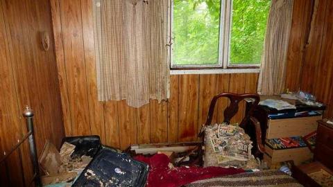 Gooey Goodness - Moldy-Getaway12.jpg