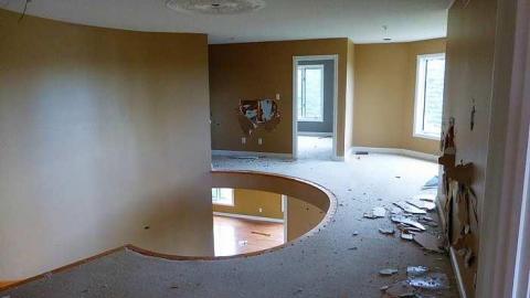 Ecko Elegance - Ecko-Location78.jpg