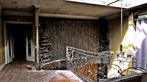 Blackened Mansion - Abandoned-Grow-Op-Mansion--Drug-Dealers-Mansion--King-City197.jpg