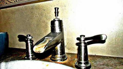 Blackened Mansion - Abandoned-Grow-Op-Mansion--Drug-Dealers-Mansion--King-City209.jpg