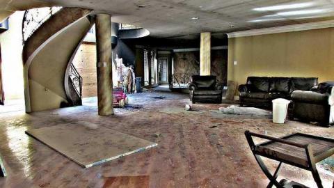 Blackened Mansion - Abandoned-Grow-Op-Mansion--Drug-Dealers-Mansion--King-City205.jpg