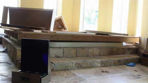 Trip to the Mansion - Abandoned-Grow-Op-Mansion--Drug-Dealers-Mansion--King-City284.jpg