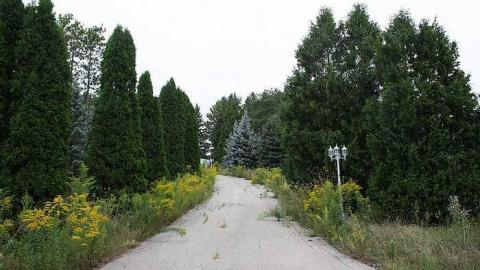 Trip to the Mansion - Abandoned-Grow-Op-Mansion--Drug-Dealers-Mansion--King-City276.jpg