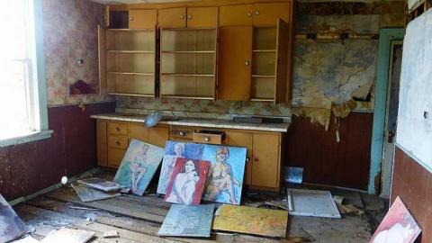 Barren - Naked-and-Afraid26.jpg