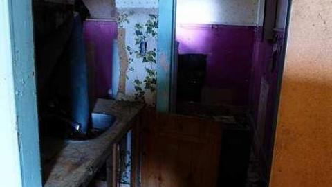 Barren - Naked-and-Afraid49.jpg