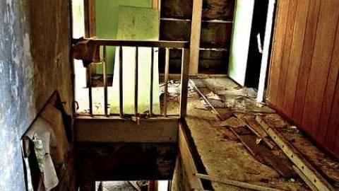 Abandoned Talent - Naked-and-Afraid62.jpg