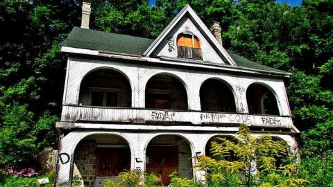 Photo from Hundreds of bolts