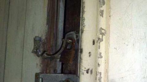 Cottage on Camp Road - P1040484.jpg