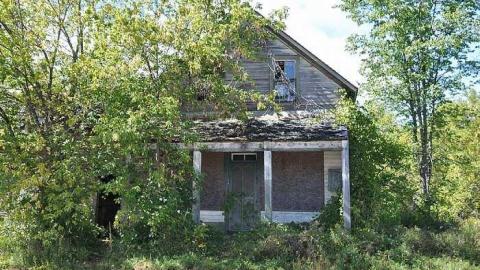 August 2016 - Balaclava-(ghost-town)109.jpg