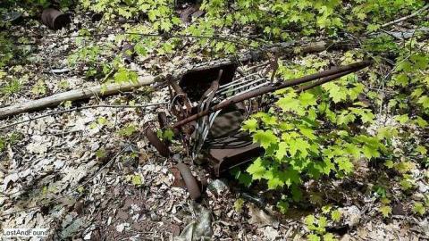 Off the beaten path - Junk-Yard-in-a-Forest10.jpg