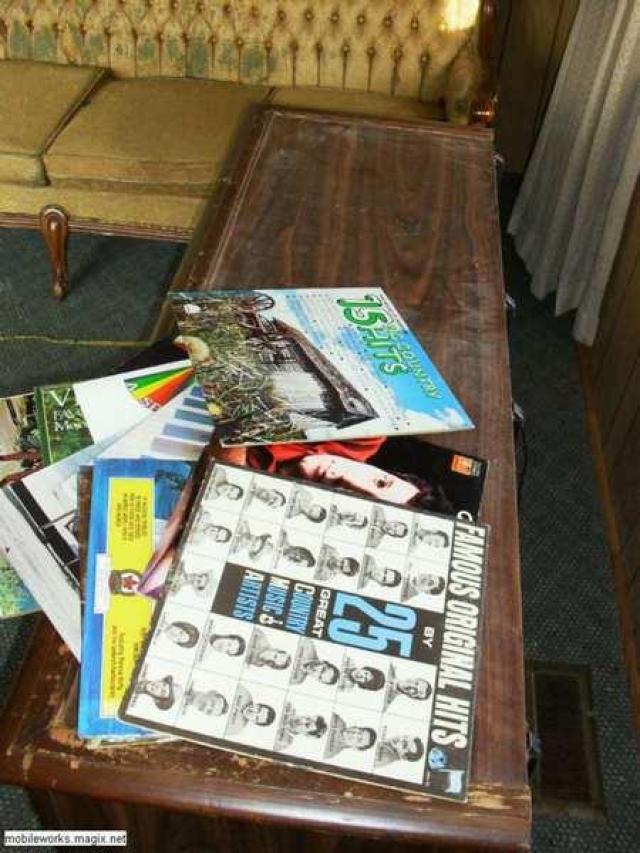 Trailer's End photo 2