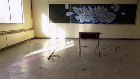 School's out  - DSCN0811.jpg