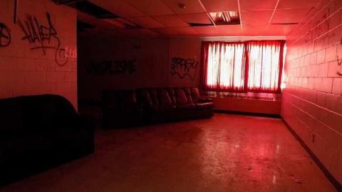 School's out  - DSCN0809.jpg