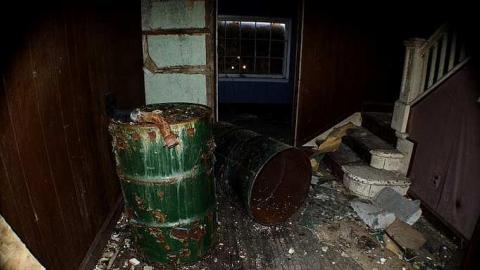 Bones and barrels - Tottenham-Hotspur5.jpg