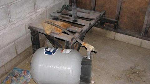 Gas Below - Grassy-and-Gassy26.jpg