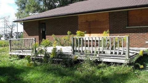 Gas Below - Grassy-and-Gassy32.jpg