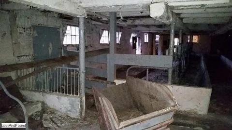 House and Barn - z-4.jpg