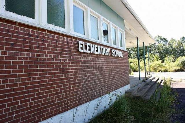 Chester Basin Elementary School - Chester, Nova Scotia