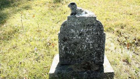 September 2016 - Walker-Cemetery4.jpg