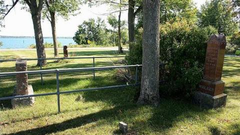 September 2016 - Walker-Cemetery5.jpg