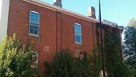 September 2016 - Oddfellows,-and-an-Odd-House6.jpg