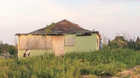 Abandoned shacks - Camp-Yungvelt3.jpeg