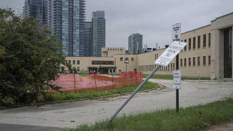 Factory from the street - _DSC2524.jpg