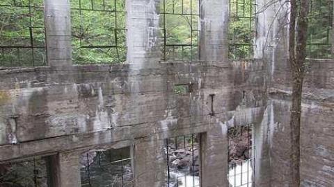 Carbide ruins - IMG_8917.jpg