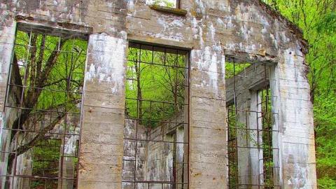 Carbide ruins - IMG_8940.jpg