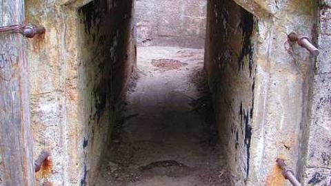 Carbide ruins - IMG_8941.jpg