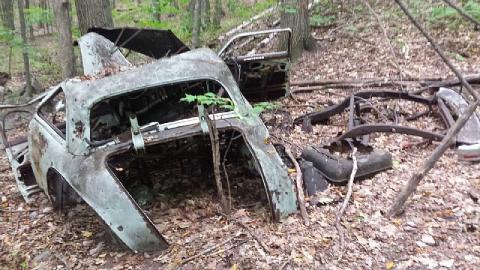 1950s Car Wreck - 1950s-car-wreck4.jpeg