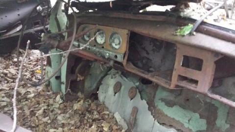 1950s Car Wreck - 1950s-car-wreck10.jpeg